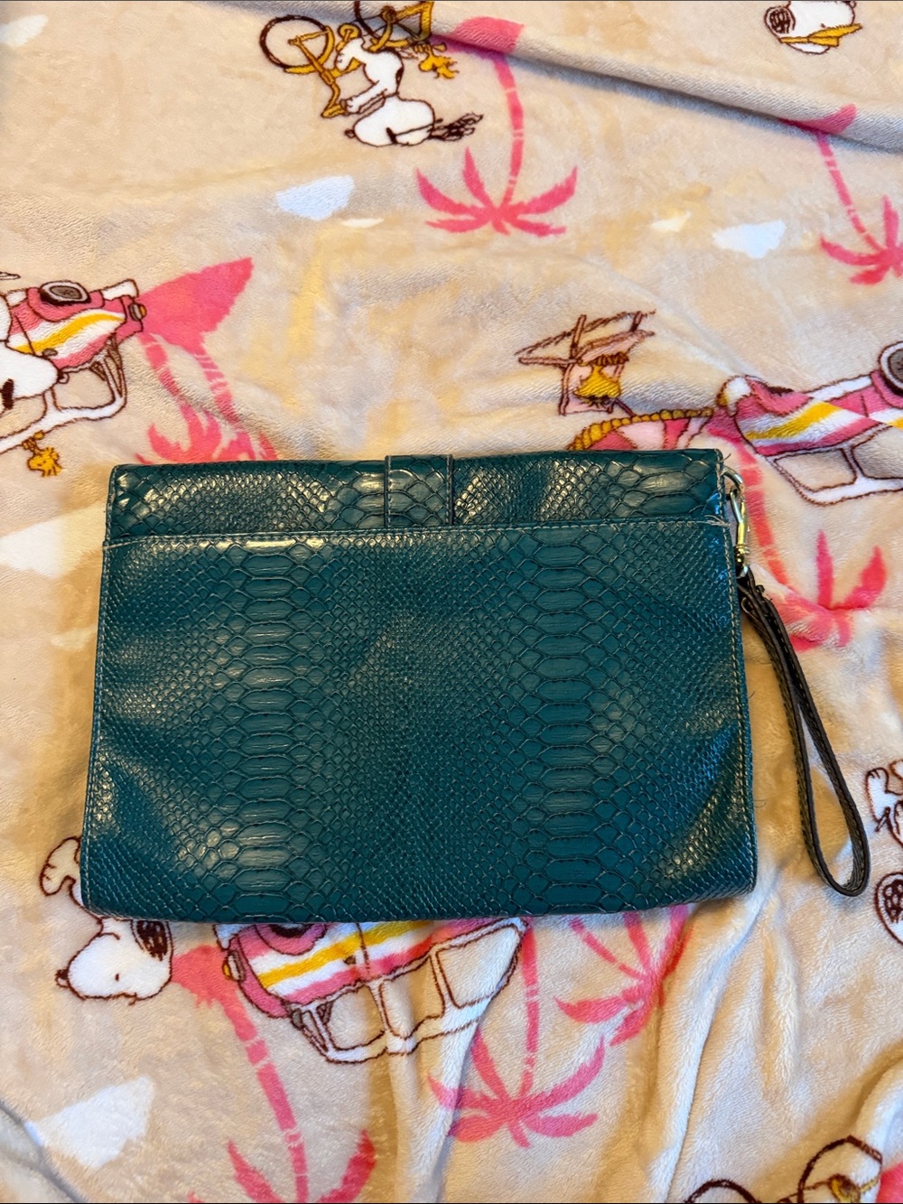 Deep Teal Animal Skin Faux Leather Clutch Gold Buckle Glossy Purse Handbag - Picture 10 of 10